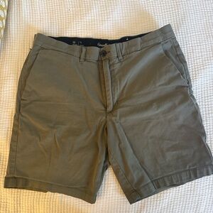 Goodfellow & Co Men’s Olive Green Shorts